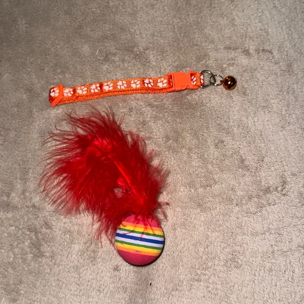 Car orange paw print adjustable collar with toy ball with feathers New